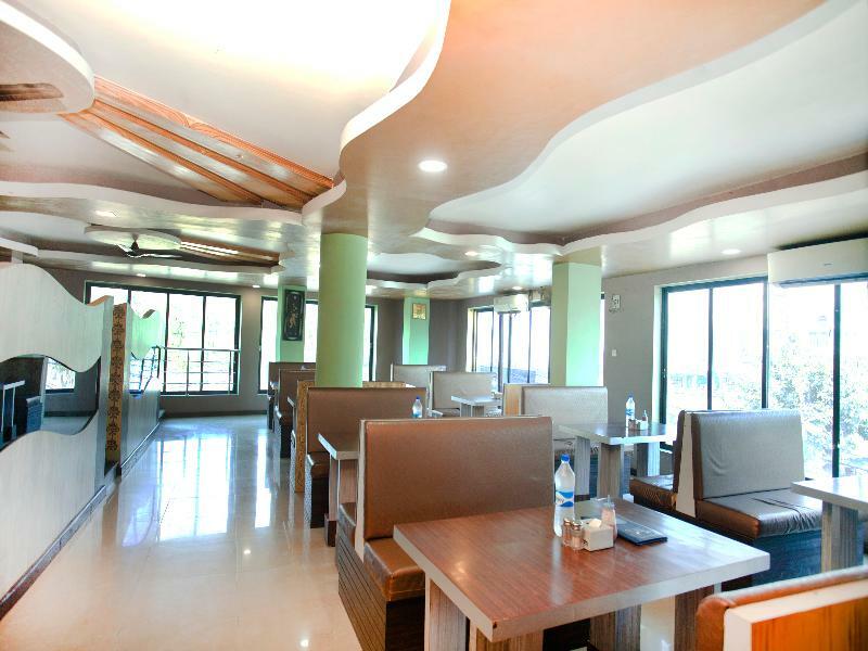 Oyo 343 Pop Life Hotel Banke Kültér fotó