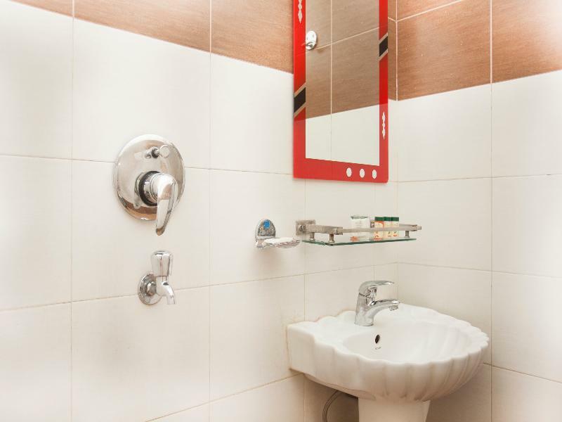 Oyo 343 Pop Life Hotel Banke Kültér fotó